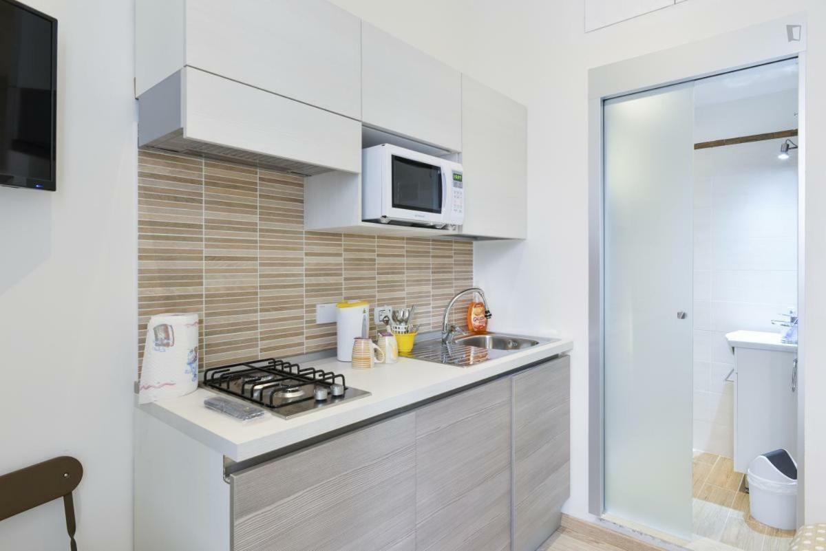 Bed & Breakfast A Due Passi Dal Colosseo *